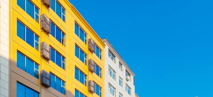 亚悦酒店(潜江龙虾街艺术职业学院店)图片