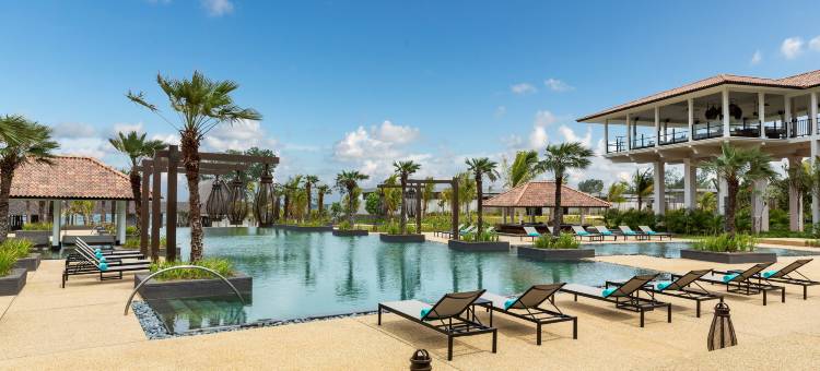 安纳塔拉迪沙鲁海岸别墅度假村(Anantara Desaru Coast Resort)图片