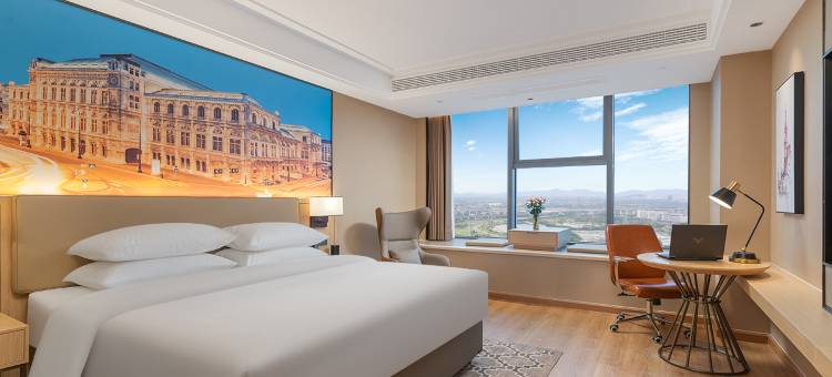 维也纳国际酒店(深圳坂田华为地铁站店)图片