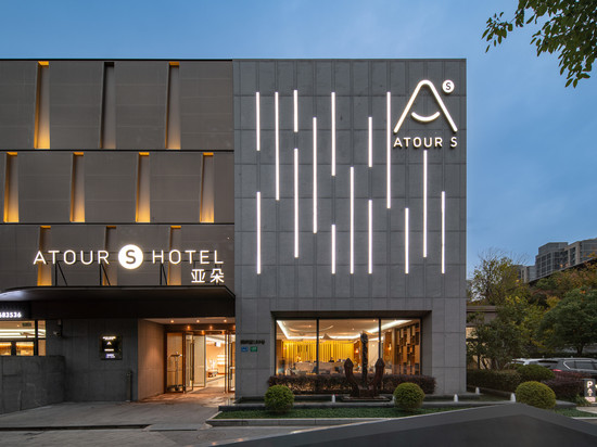 上海陆家嘴浦东大道亚朵S酒店