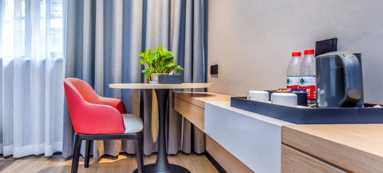 柏曼酒店(重庆渝中大礼堂店)图片