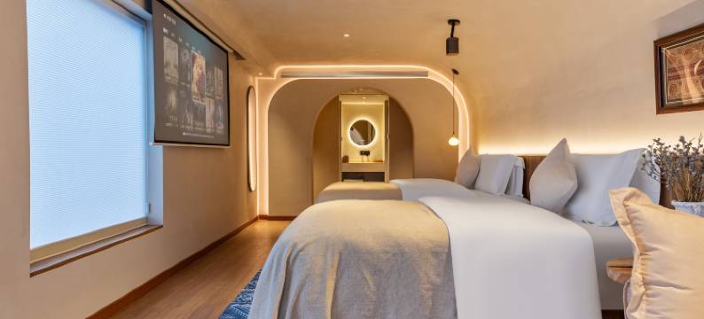 鸾喜·揽村设计师民宿(西江千户苗寨店)图片