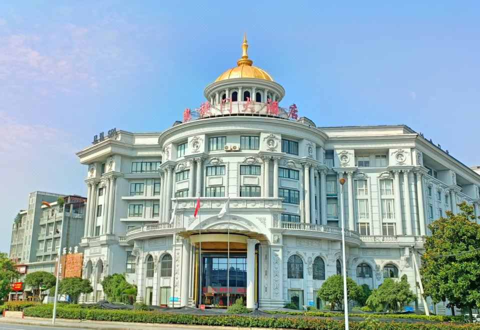 安吉凯旋门大酒店外景图