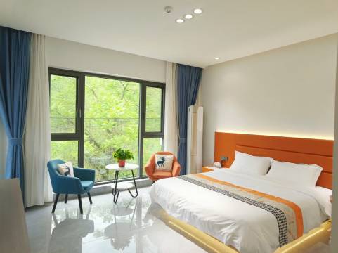 悠然此间民宿(火烧店镇店)