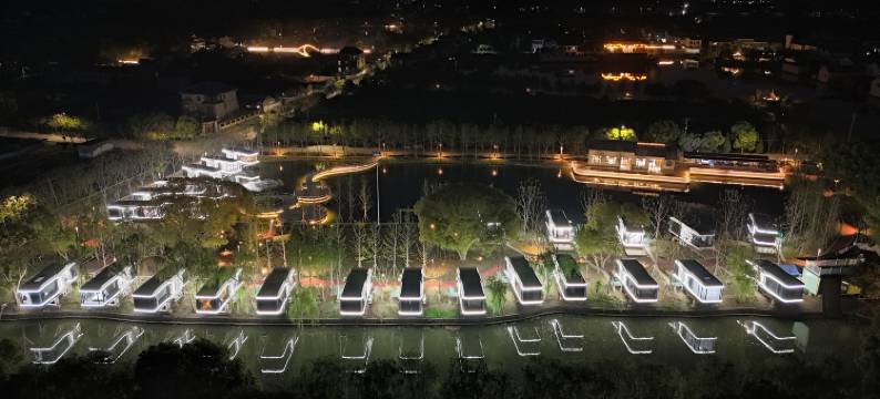 云上居太空舱露营基地(南浔店)图片
