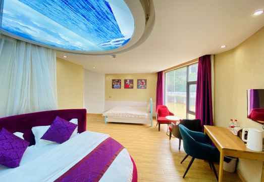 Shenzhen Hua Zhu Xiao Yuan HomestaShenzhen Sha Yu Yong Hua Zhu Xiao Yuan Homesta Hotel Overview