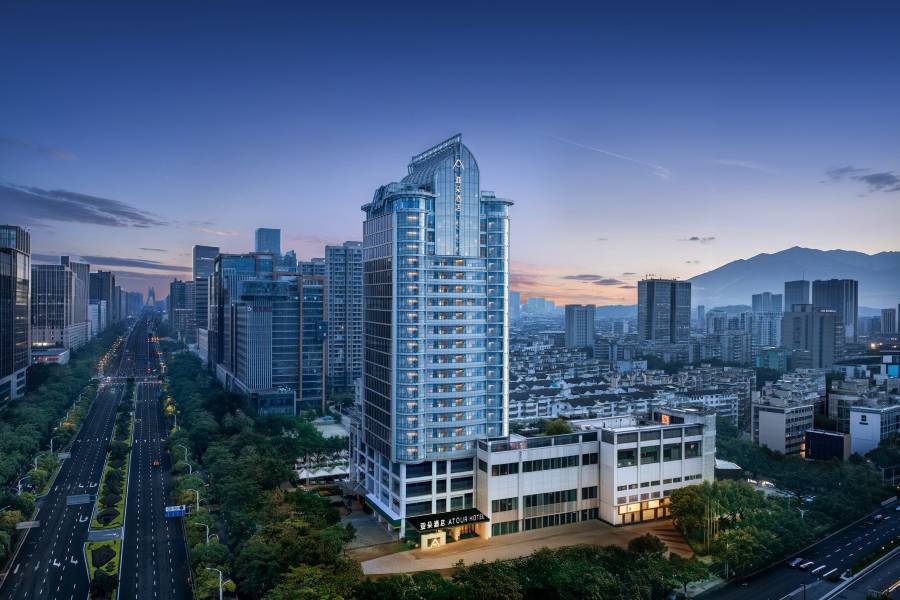 龍巖大道萬寶廣場亞朵酒店
