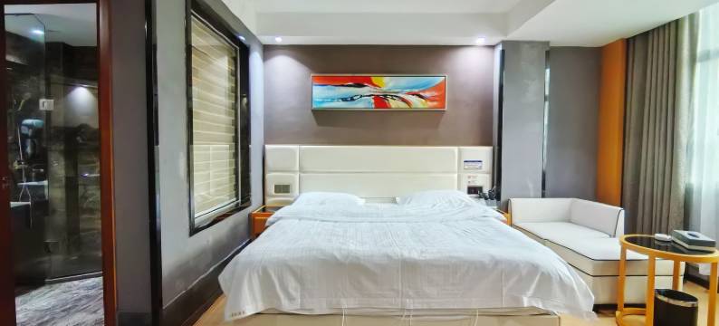 雅兰利斯米迪酒店(宁远九嶷时代广场店)图片