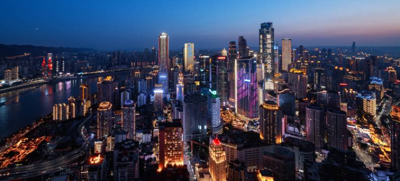 重庆解放碑洪崖洞BERKIN佰利金高空江景酒店图片