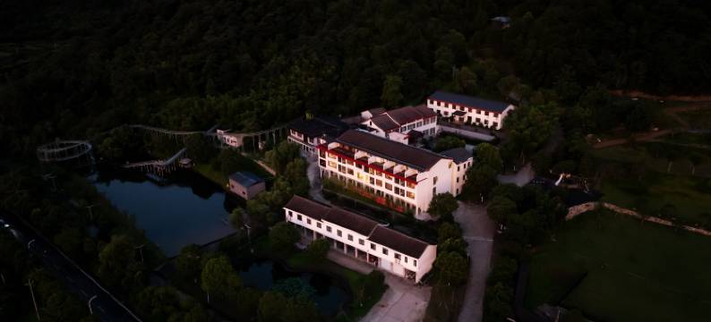 绍兴会稽山漂流愈见南山民宿图片