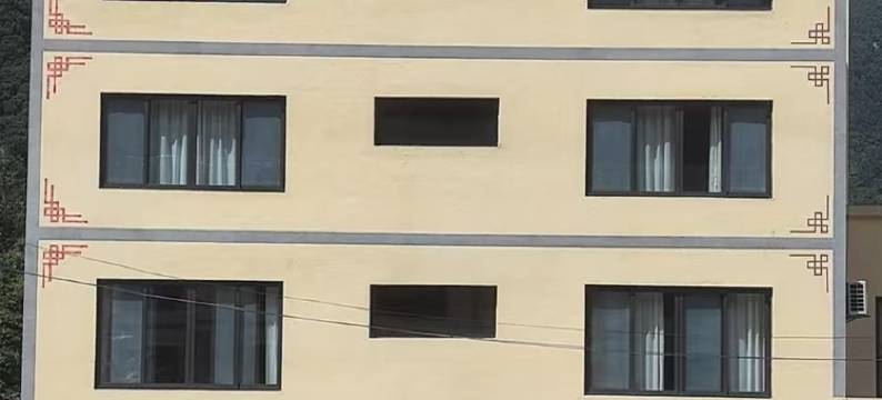 泸定磨西红孜酒店图片