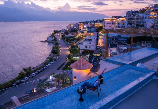 岚悦里丨想云悬崖秘境私汤?VILLA?一线海景避世酒店（大理洱海店）外景图