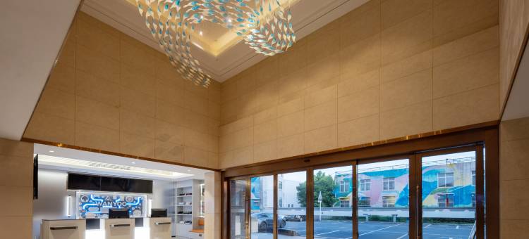 网鱼电竞酒店(南昌京东大道吾悦广场店)图片