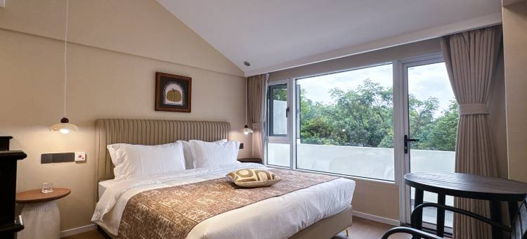 宜就龙潭泉居图片