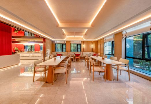 Starway Hotel (Xi'an Big Wild Goose Pagoda Grand Tang Mall) Hotel Overview