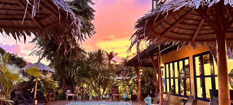 普吉岛鲁纳酒店(The Luna)图片