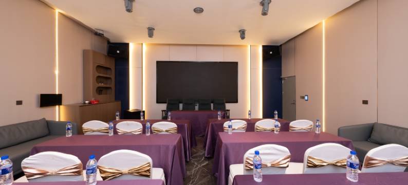 天幕云居·轻奢智能度假酒店(大理洱海站店)图片