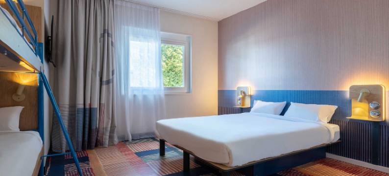 博纳维尔福西尼地区圣皮埃尔民宿酒店(B&B HOTEL Saint-Pierre-en-Faucigny Bonneville)图片