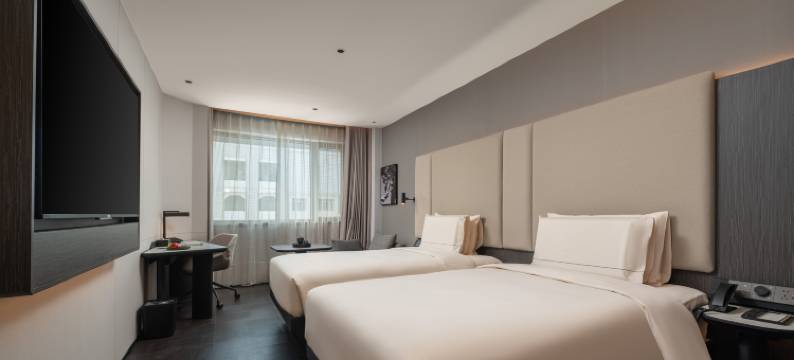 牡丹江火车站东一步行街亚朵酒店图片