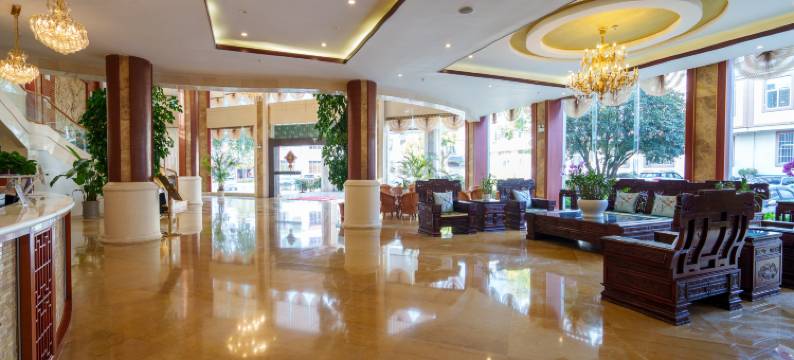 龙陵玉龙商务酒店图片