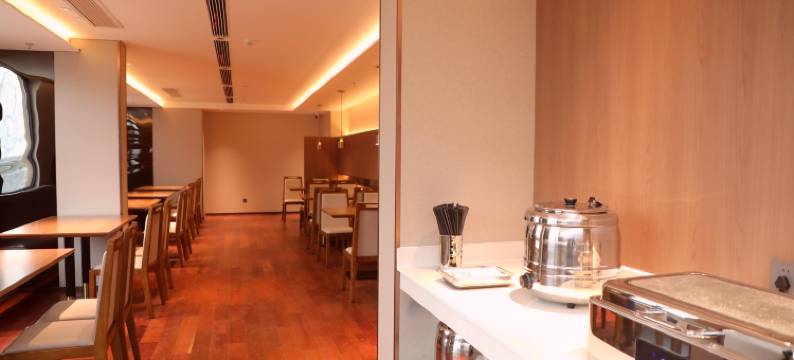 鸿尚酒店(潢川西亚和悦广场店)图片