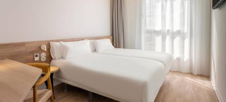 马德里瓦耶卡斯拉加维亚B&B酒店(B&B HOTEL Madrid Vallecas La Gavia)图片