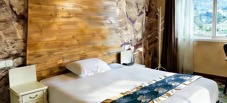 唯蜜主题酒店(麻阳火车站店)图片