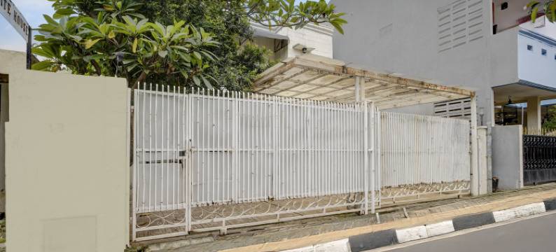 靠近法特玛瓦蒂医院的O酒店(原白色酒店)(Hotel O near RS Fatmawati formerly White House)图片