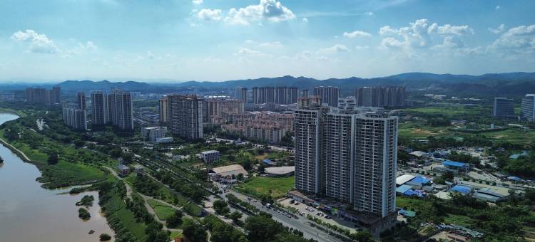 柚光·临江揽景轻奢公寓(大学城西乡塘客运站店)图片