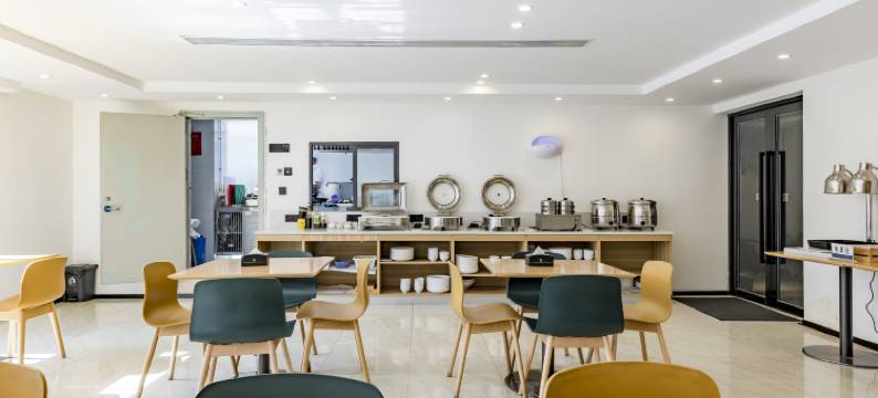 城市酒店(昆明新螺蛳湾南部汽车站地铁站店)图片