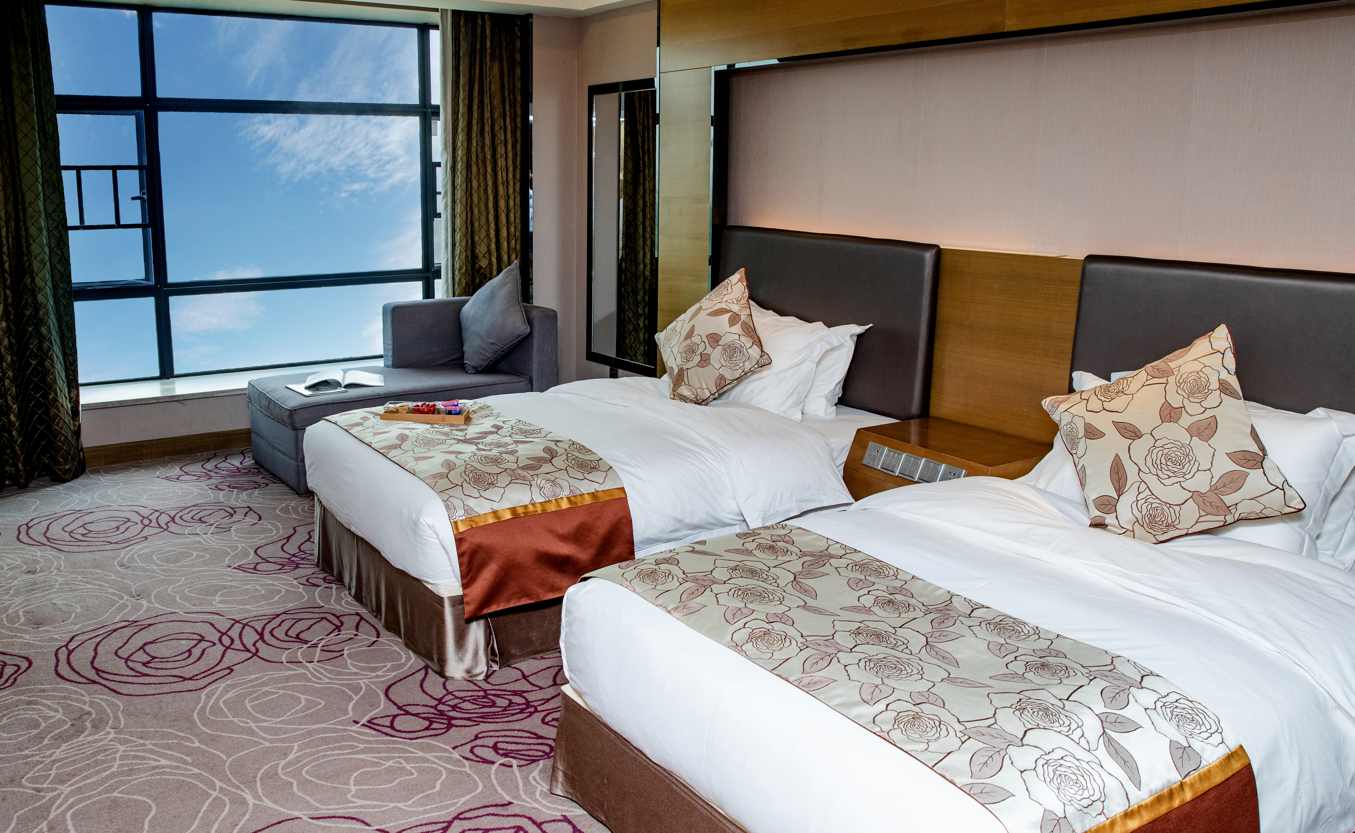 Huatian HotelOver view