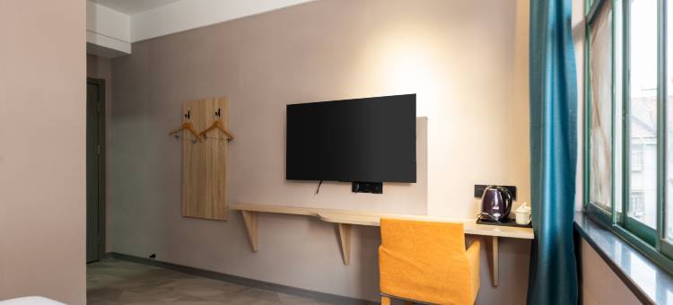 途客中国轻居酒店(武汉黄陂广场店)图片