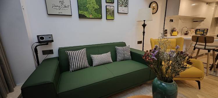 比宁而居海景Loft公寓(龙光世纪商务中心高铁站店)图片