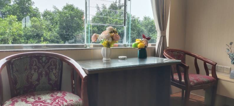 紫藤酒店(四川轻化工大学店)图片