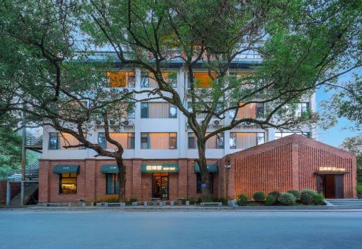 桂林阳朔香樟树语艺术酒店（遇龙河旧县码头店）外景图