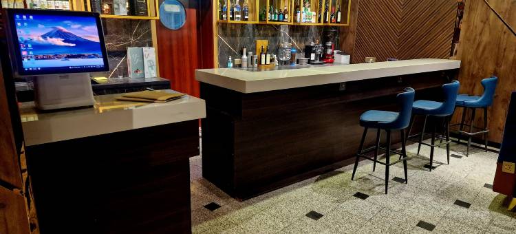 新西酒店(New West Hotel)图片