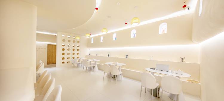 卡洛琳设计师酒店(西双版纳景洪告庄西双景星光夜市店)图片