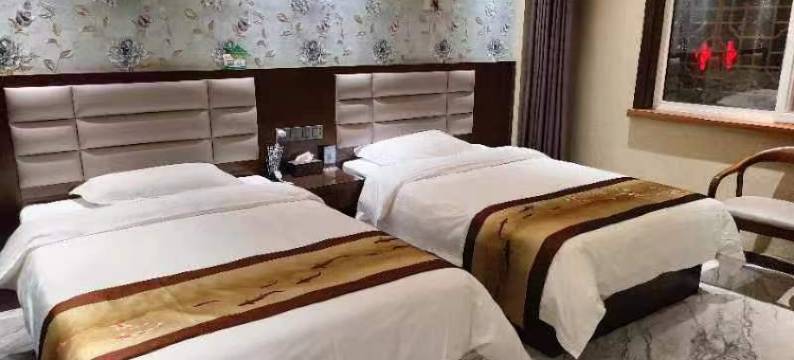 隆德县龙泉山庄生态酒店图片