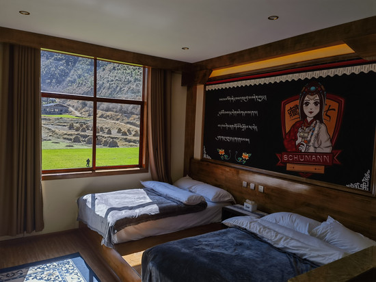 香格里拉藏思尼措民宿