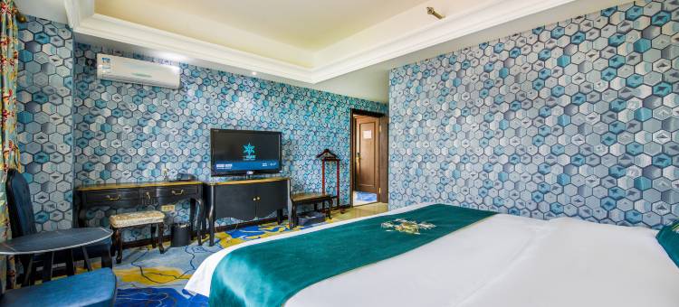 一诺瑞雪酒店(富蕴客运站人民医院店)图片