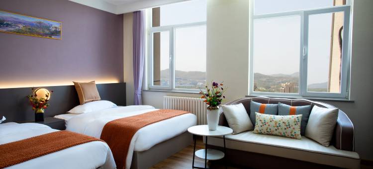 艺龙瑞阁公寓(威海临港管委店)图片