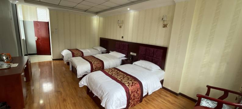 碌曲郎悦宾馆图片