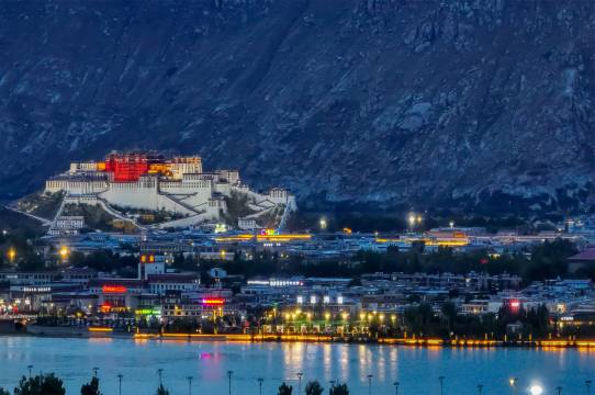 拉萨睦林暄酒店(文成公主剧场店)图片