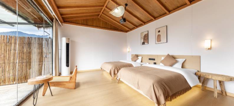 半山归野木屋图片