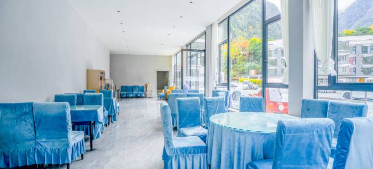 翰峰湾温泉酒店(毕棚沟景区店)图片