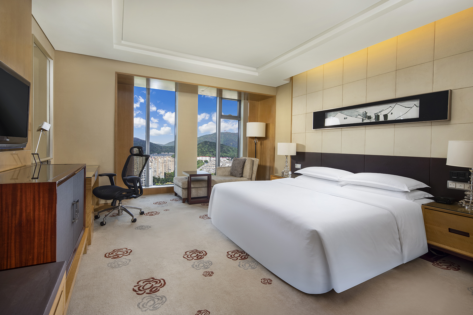 Sheraton Wuxi Binhu Hotel Over view