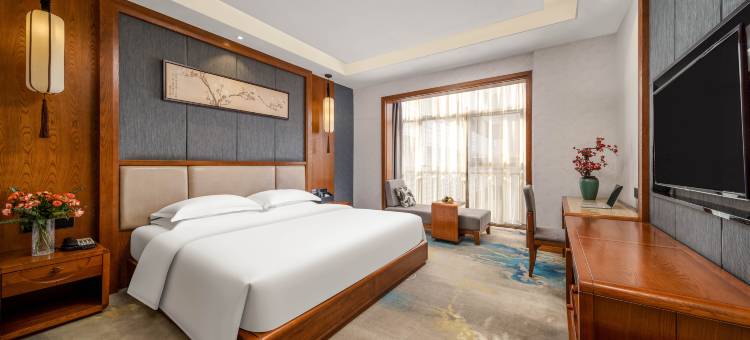 水悦山语大酒店(柳州融水地王商业步行街店)图片