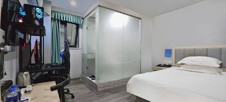 超速电竞酒店(深圳坪洲地铁站店)图片