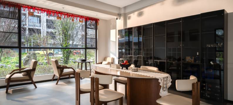 大理风悦山行酒店(大理古城店)图片