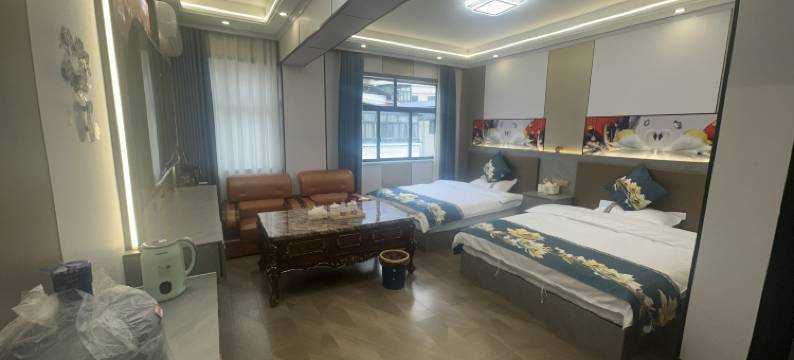 拉康群聚宾馆图片